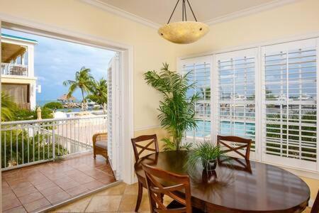 Grand Marina Suite -Waterfront Condo Ки-Уэст Экстерьер фото